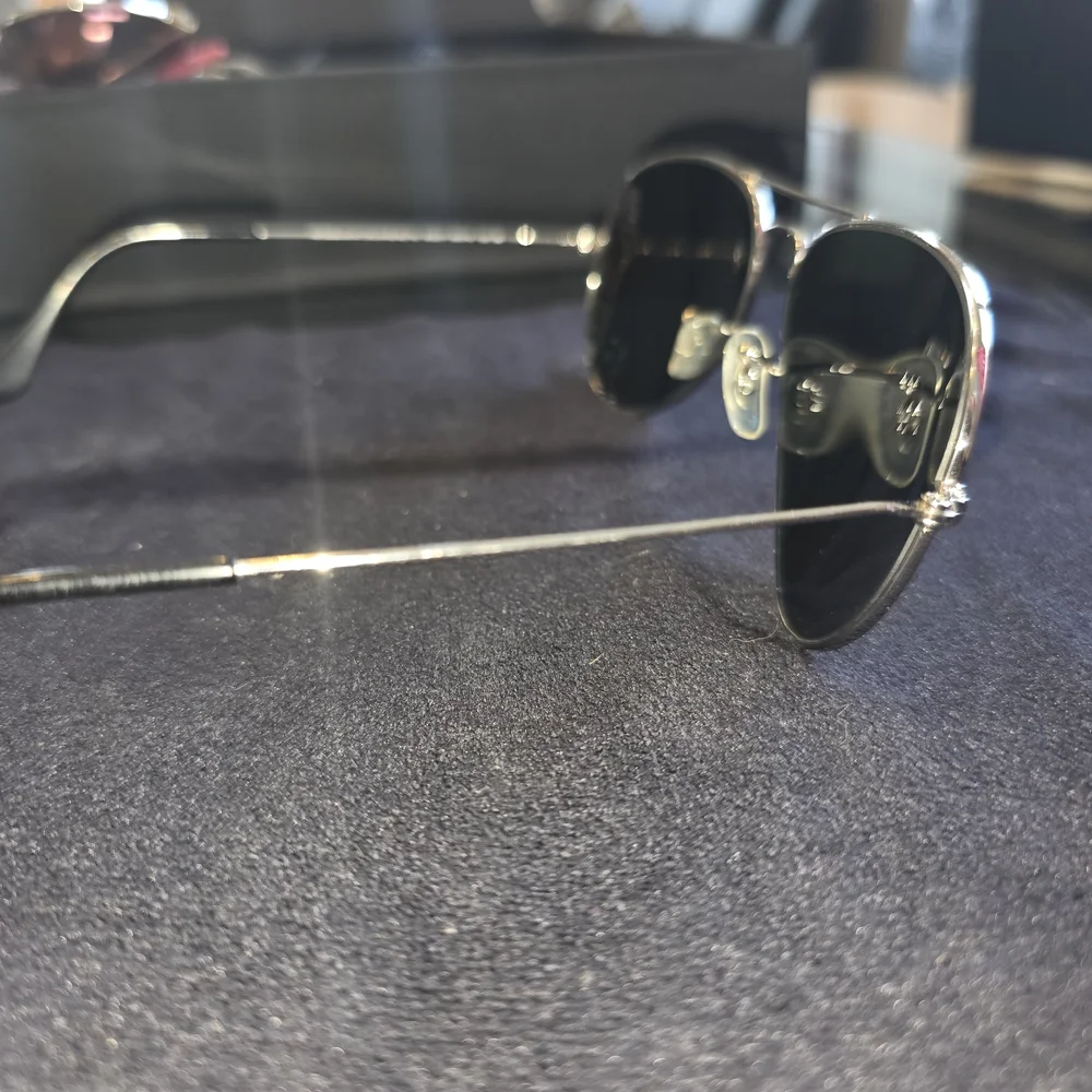 AUTHENTIC Ray-Ban Silver Aviator Sunglasses - Picture 2 of 16